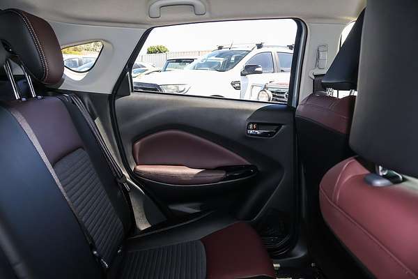 2025 Suzuki Fronx Hybrid KW