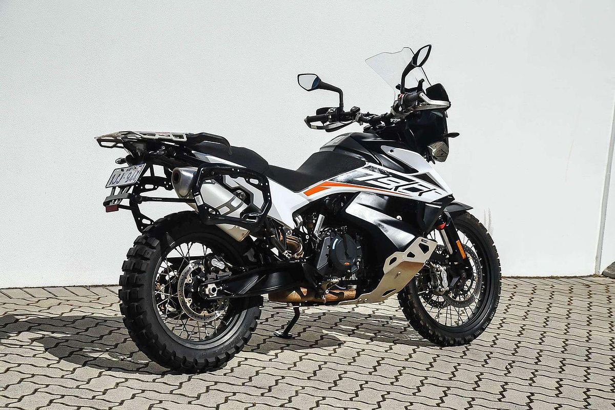 2019 KTM 790