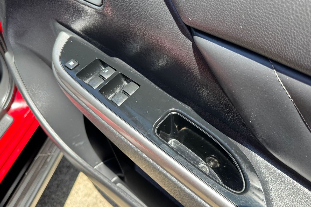 2018 Mitsubishi Triton GLS Premium MR 4X4