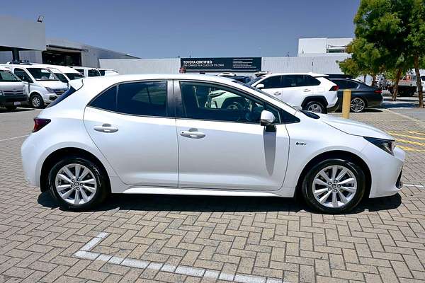 2024 Toyota Corolla SX Hybrid ZWE219R