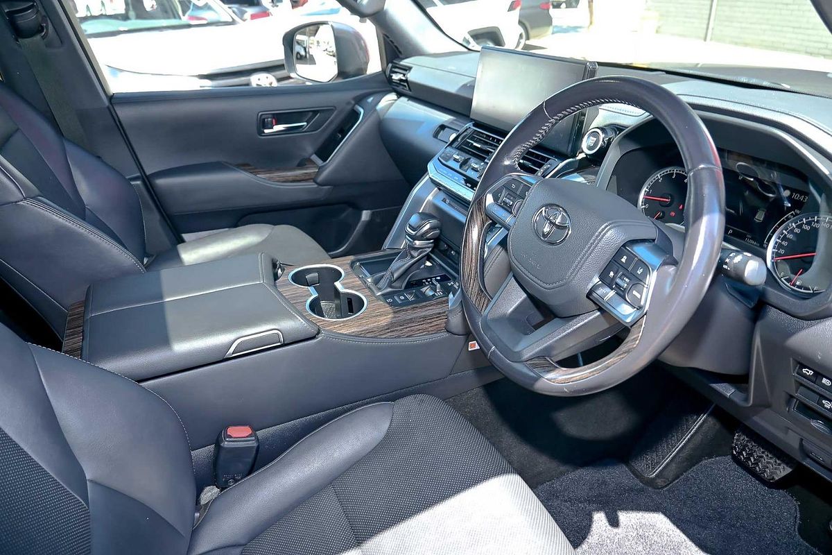 2022 Toyota Landcruiser VX FJA300R