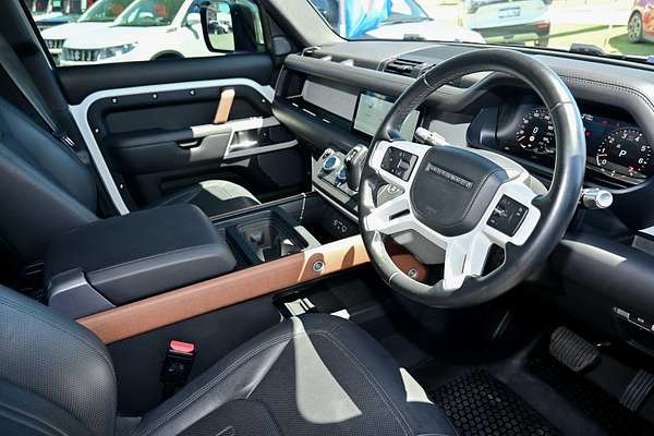 2020 Land Rover Defender 110 P400 SE L663