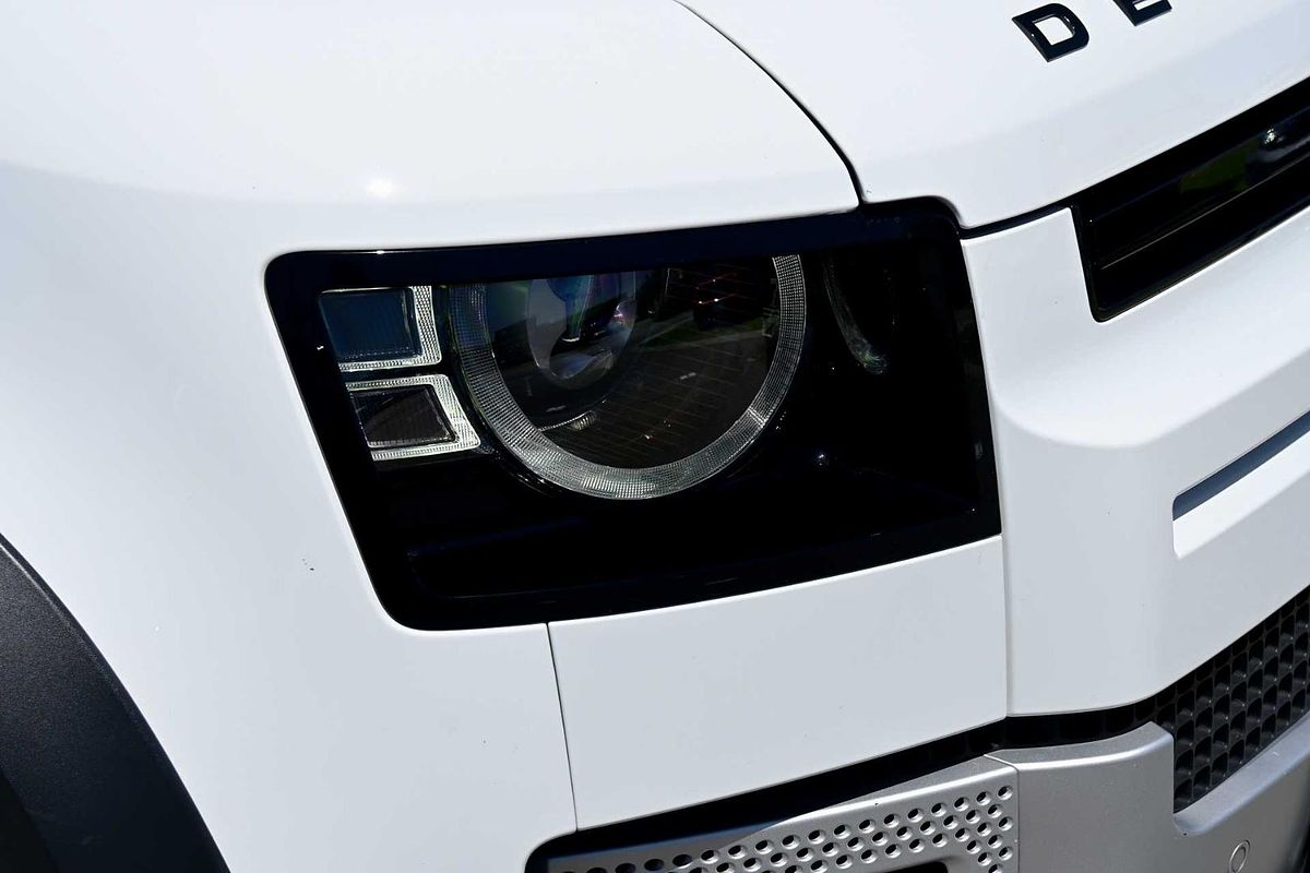 2020 Land Rover Defender 110 P400 SE L663