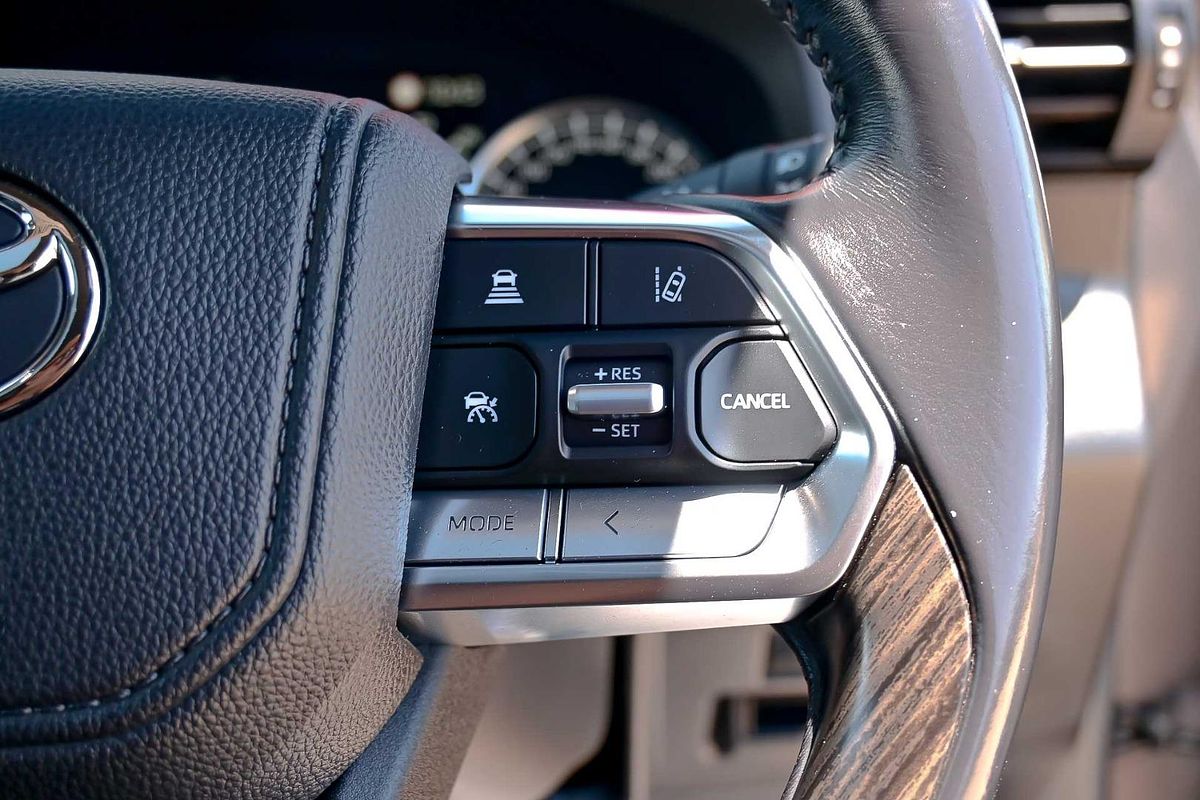 2022 Toyota Landcruiser VX FJA300R