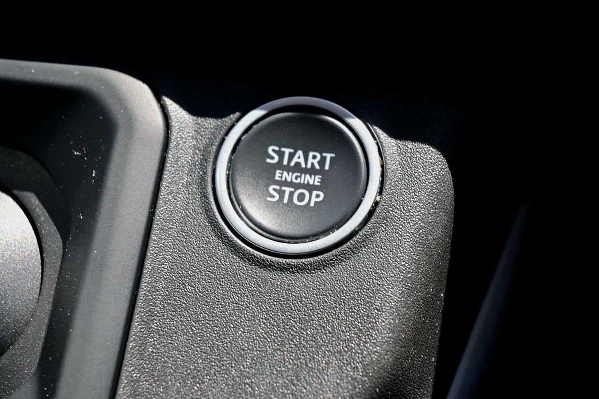 2020 Land Rover Defender 110 P400 SE L663