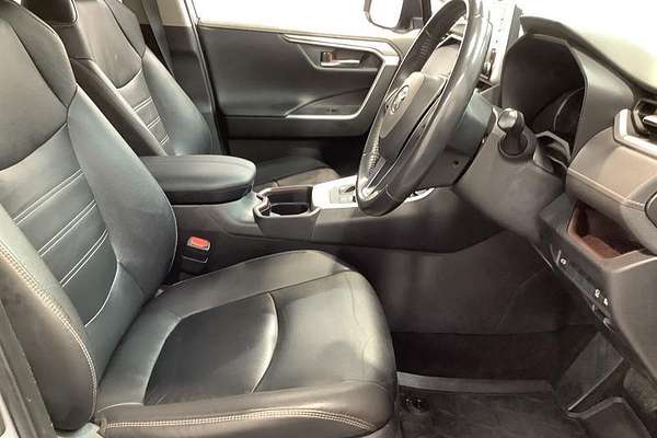 2019 Toyota RAV4 Cruiser AXAH54R