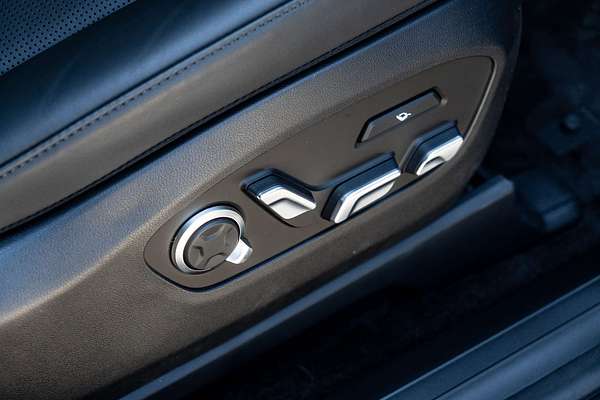 2025 Hyundai IONIQ 9 Calligraphy ME.V1