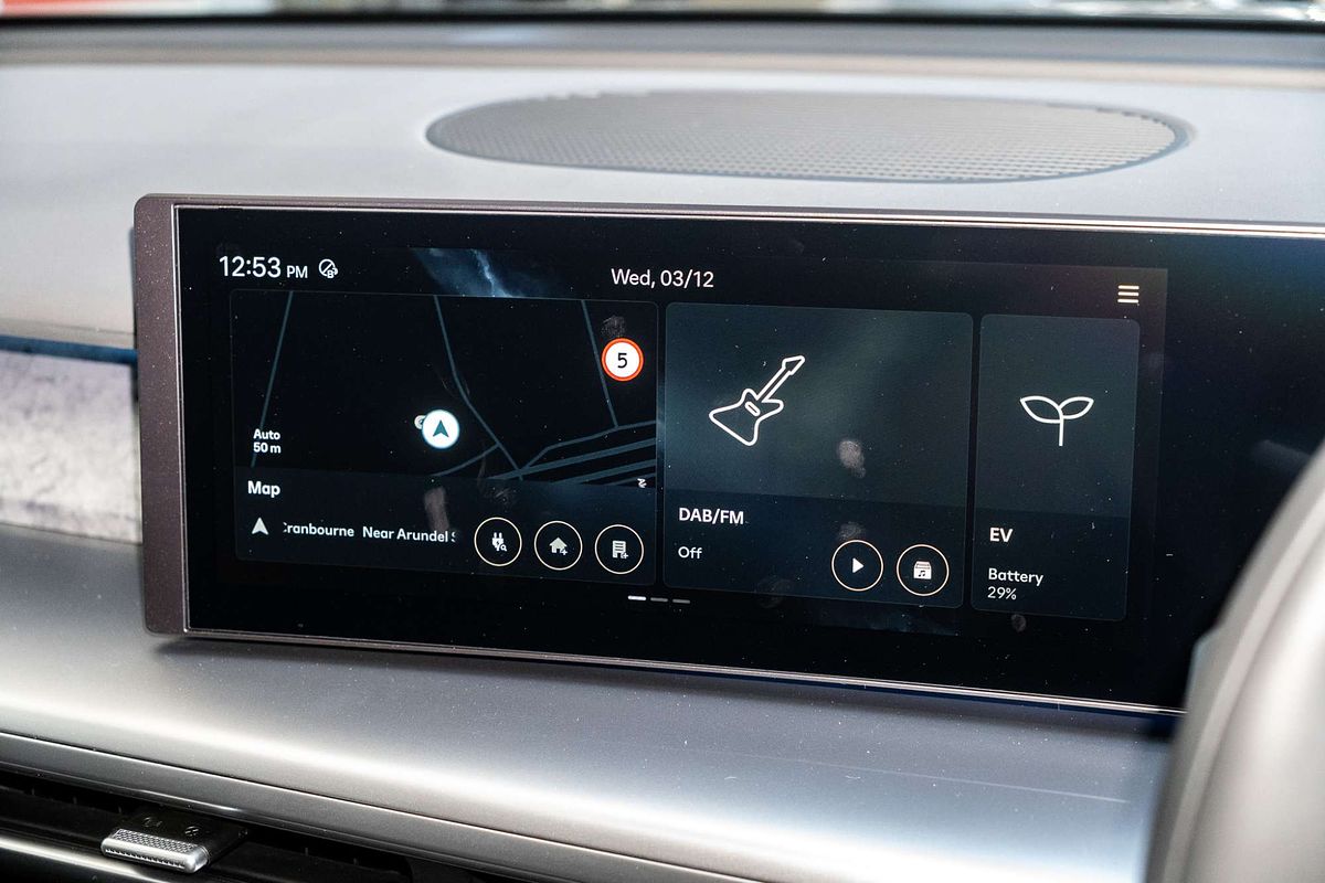 2025 Hyundai IONIQ 9 Calligraphy ME.V1