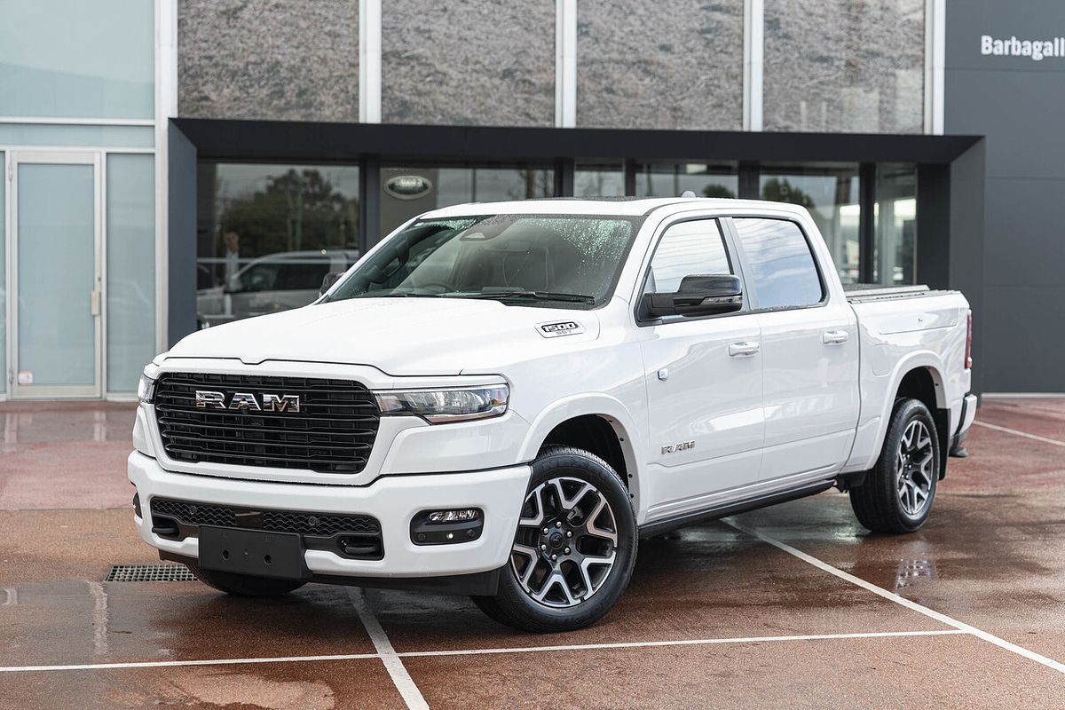 2025 RAM 1500 Laramie Sport Hurricane SO RamBox DT 4X4 SWB