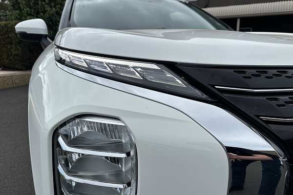 2024 Mitsubishi Outlander LS ZM