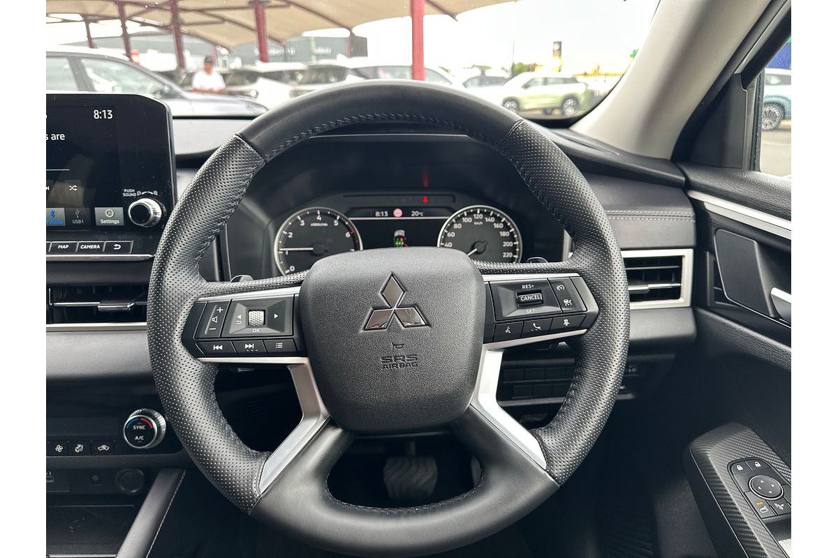 2024 Mitsubishi Outlander LS ZM