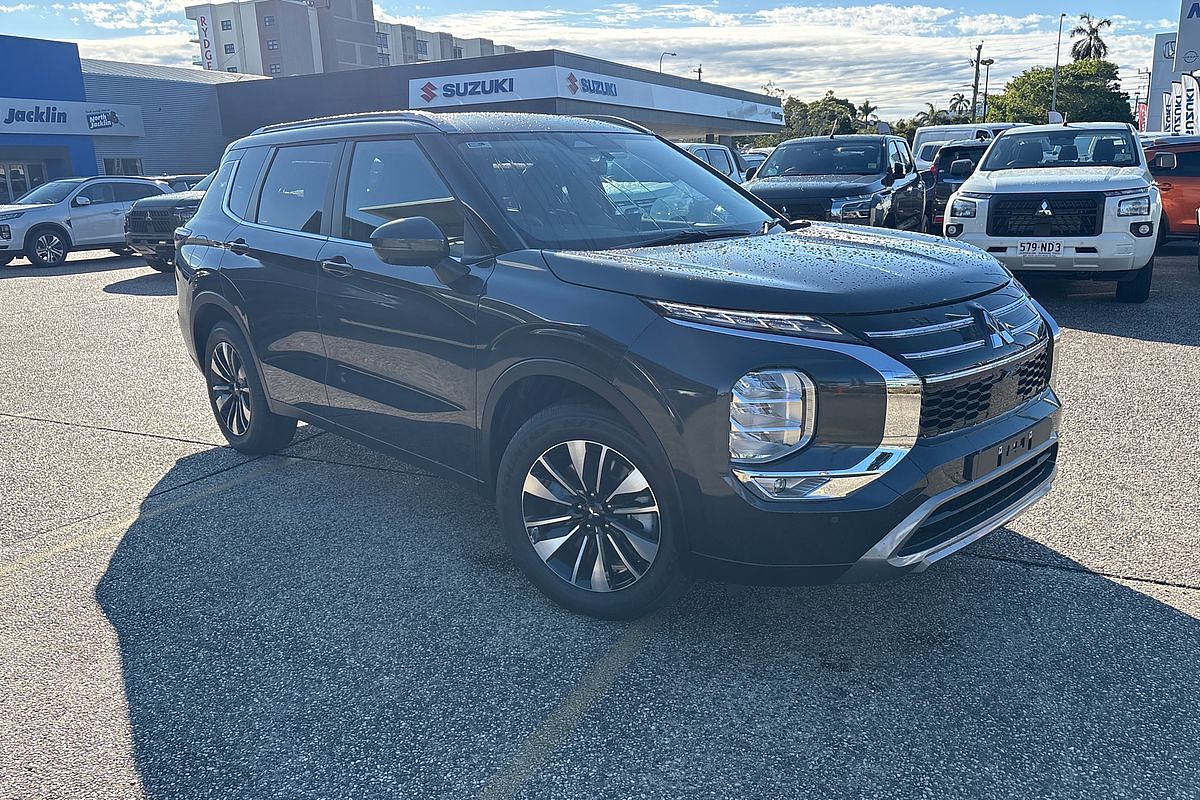 2025 Mitsubishi Outlander LS ZM