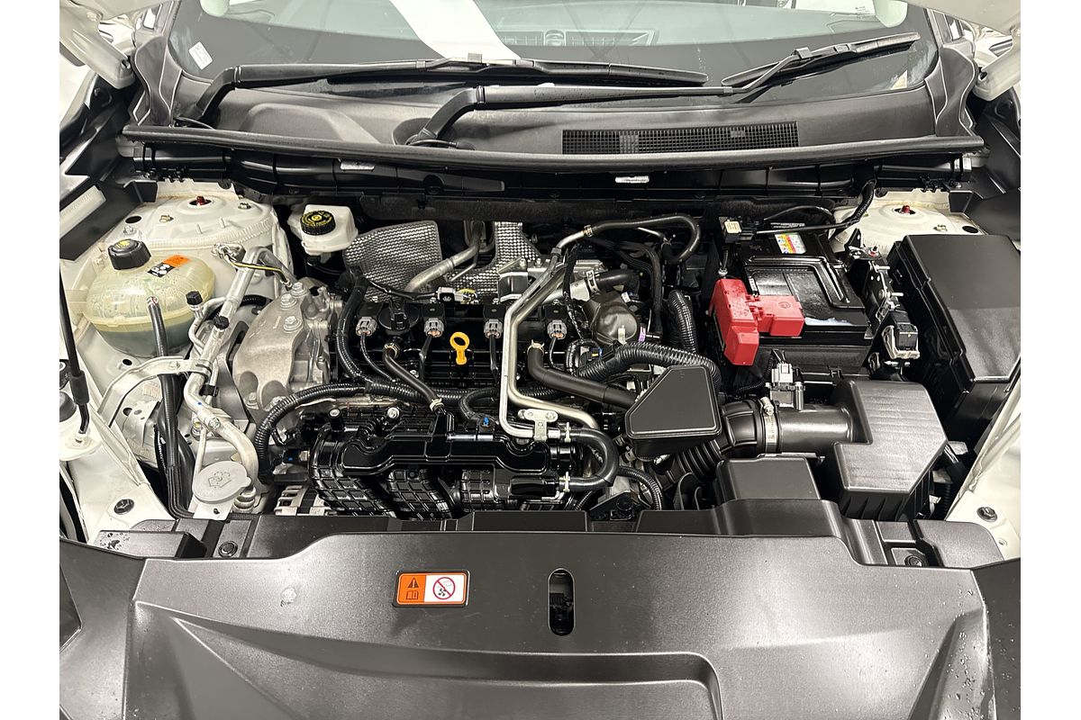 2023 Mitsubishi Outlander ES ZM