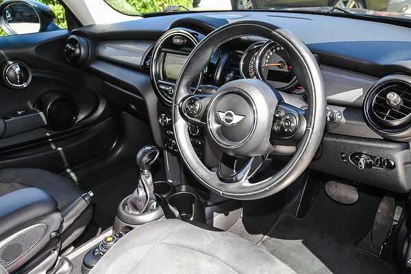 2017 MINI Hatch Cooper F56