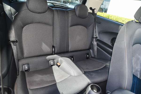 2017 MINI Hatch Cooper F56