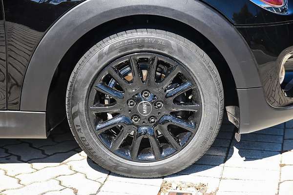 2017 MINI Hatch Cooper F56