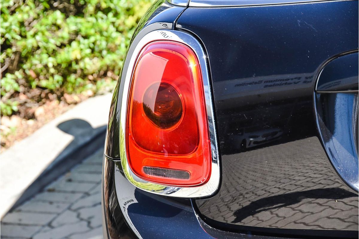 2017 MINI Hatch Cooper F56