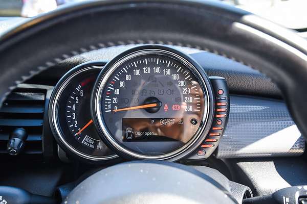 2017 MINI Hatch Cooper F56