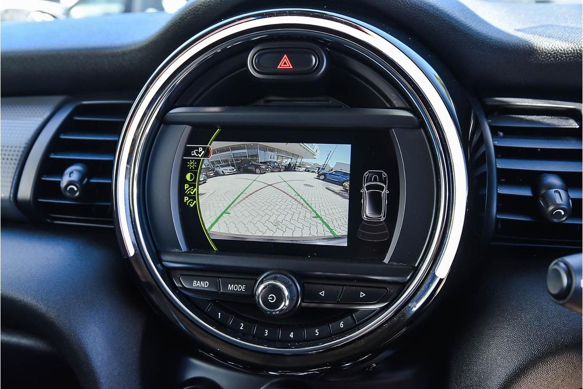 2017 MINI Hatch Cooper F56