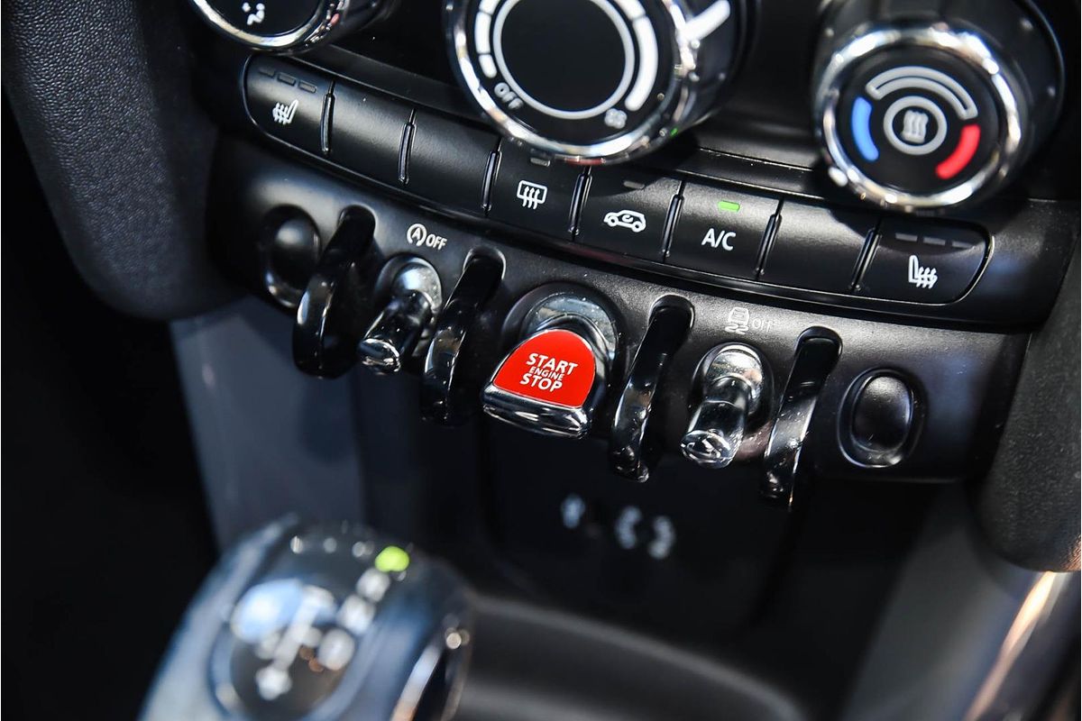 2017 MINI Hatch Cooper F56