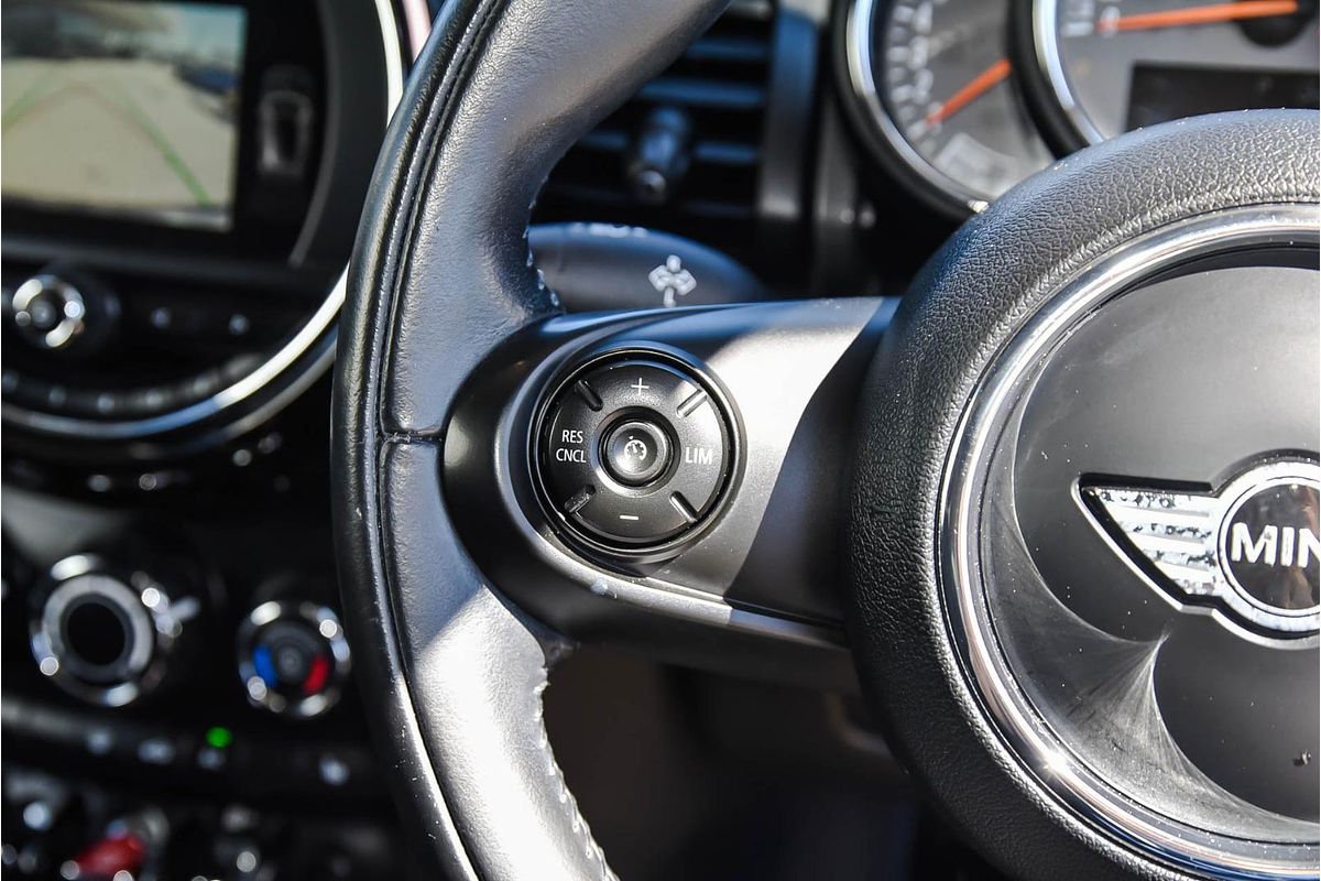 2017 MINI Hatch Cooper F56