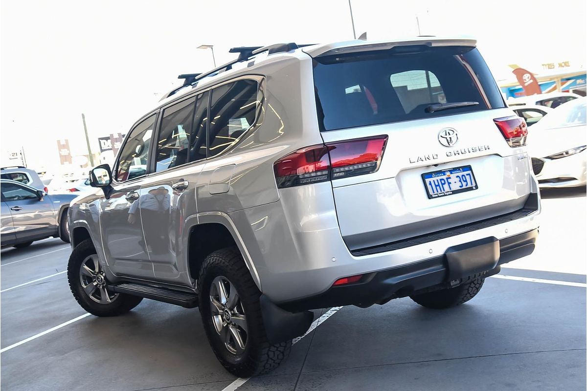 2022 Toyota LANDCRUISER LC300 SAHARA (4x4) FJA300R