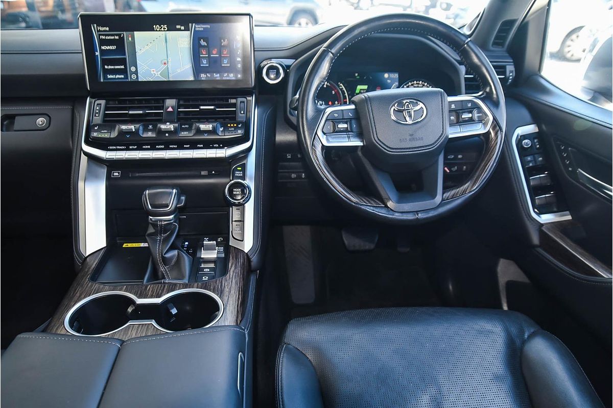 2022 Toyota LANDCRUISER LC300 SAHARA (4x4) FJA300R