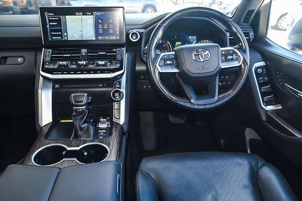 2022 Toyota LANDCRUISER LC300 SAHARA (4x4) FJA300R
