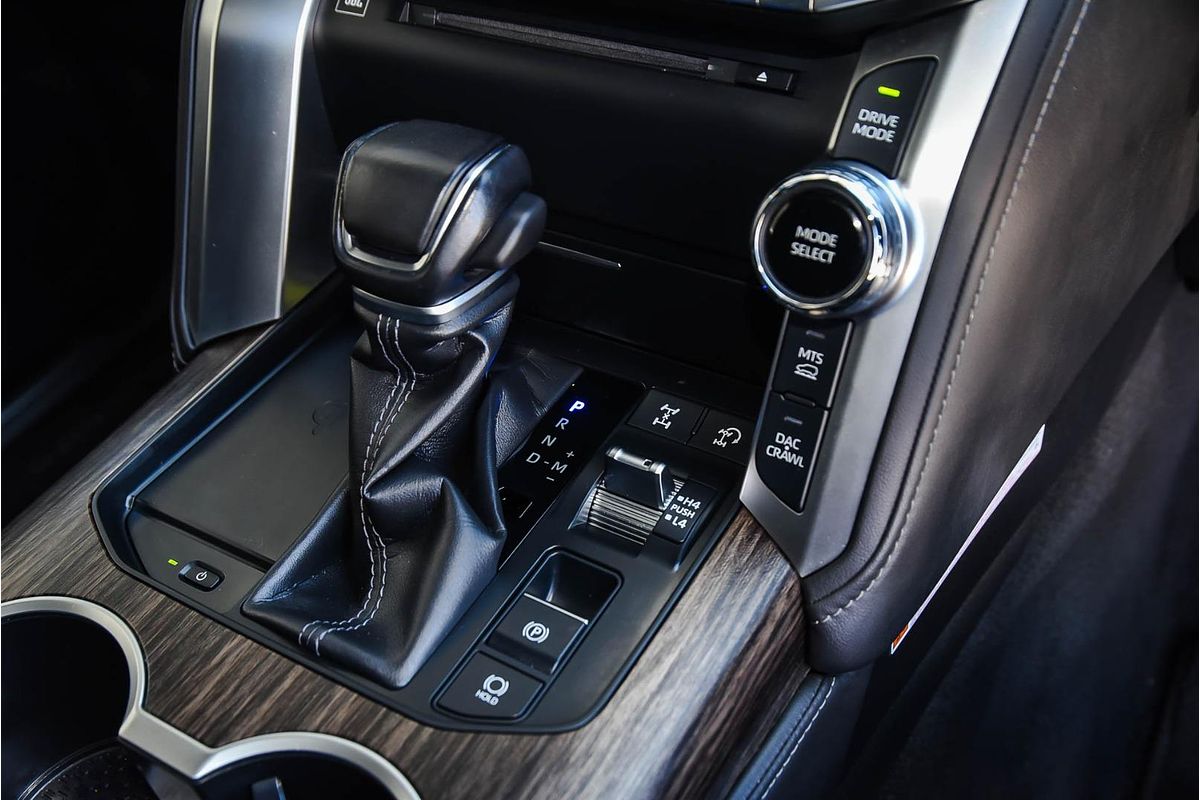 2022 Toyota LANDCRUISER LC300 SAHARA (4x4) FJA300R