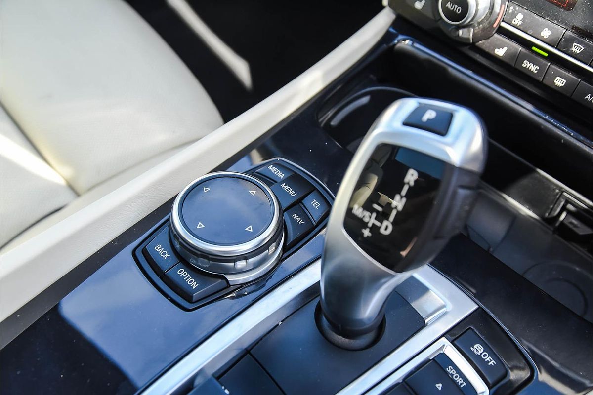 2013 BMW 5 Series 530d F07