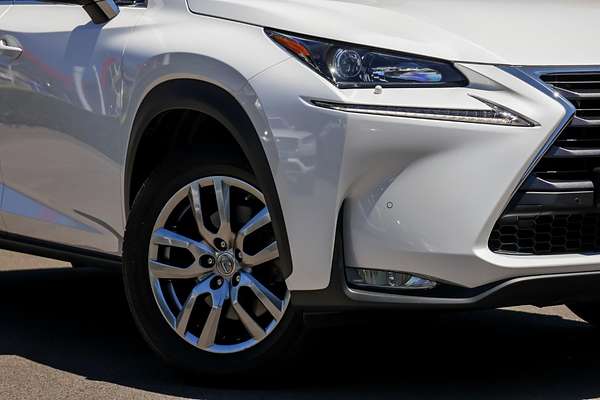 2017 Lexus NX NX200t Luxury AGZ10R