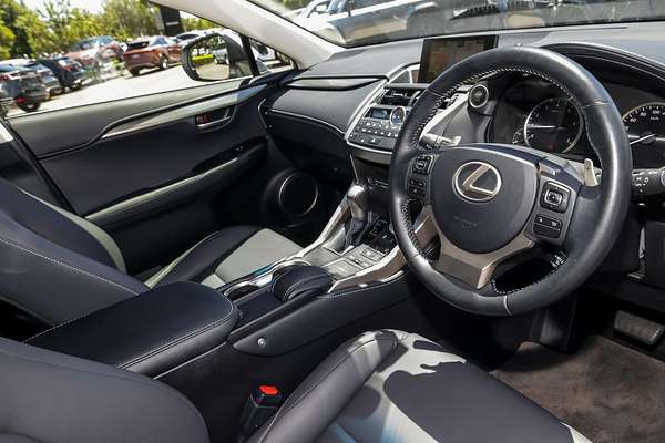 2017 Lexus NX NX200t Luxury AGZ10R