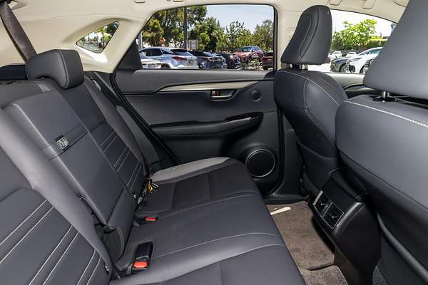 2017 Lexus NX NX200t Luxury AGZ10R