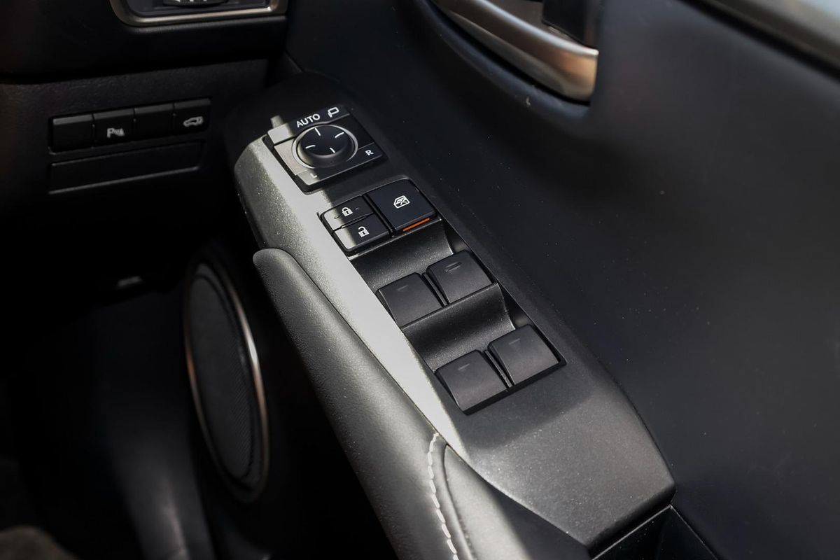 2017 Lexus NX NX200t Luxury AGZ10R