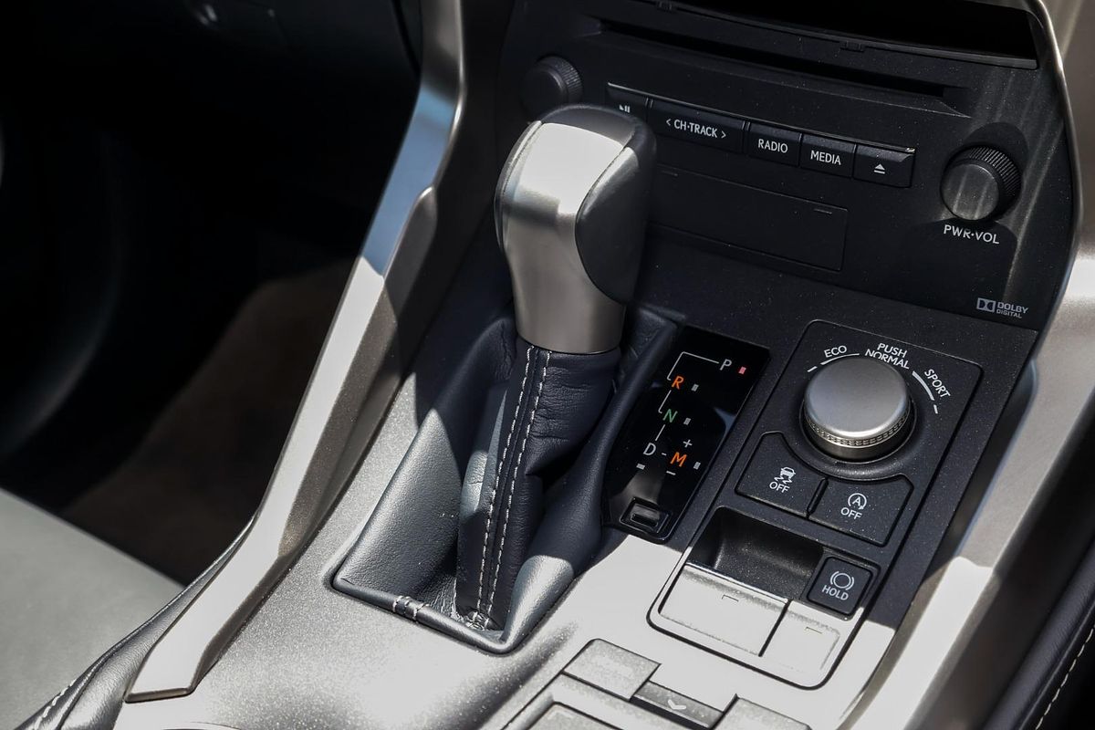 2017 Lexus NX NX200t Luxury AGZ10R