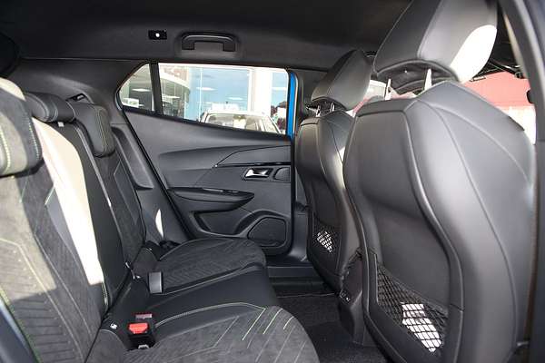 2023 Peugeot 2008 GT P24