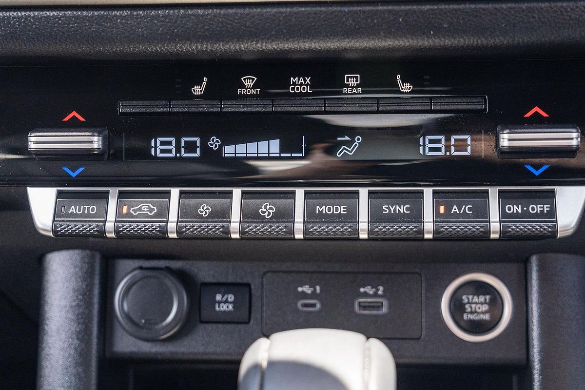 2024 Mitsubishi Triton GSR MV 4X4