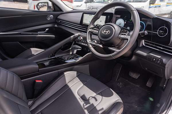 2024 Hyundai i30 Elite CN7.V2