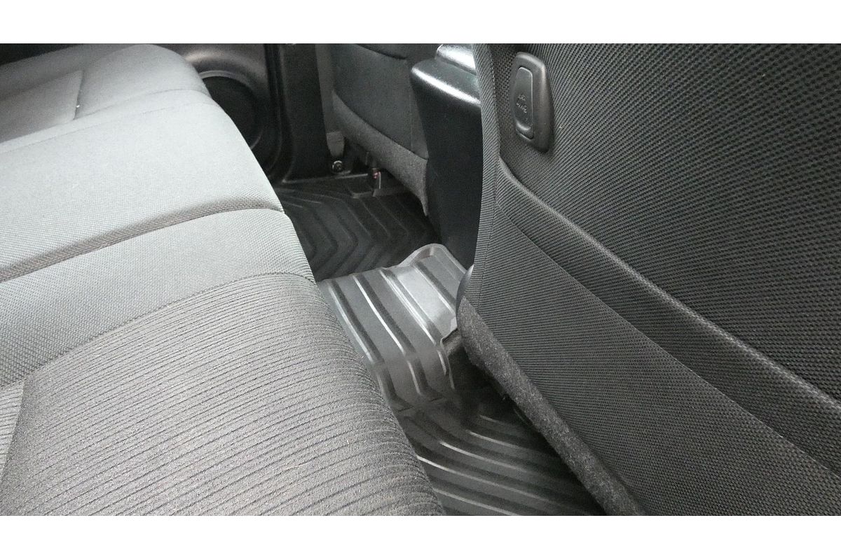 2019 Toyota Hilux Rugged X GUN126R 4X4