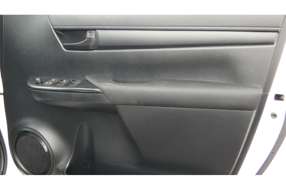 2019 Toyota Hilux Rugged X GUN126R 4X4