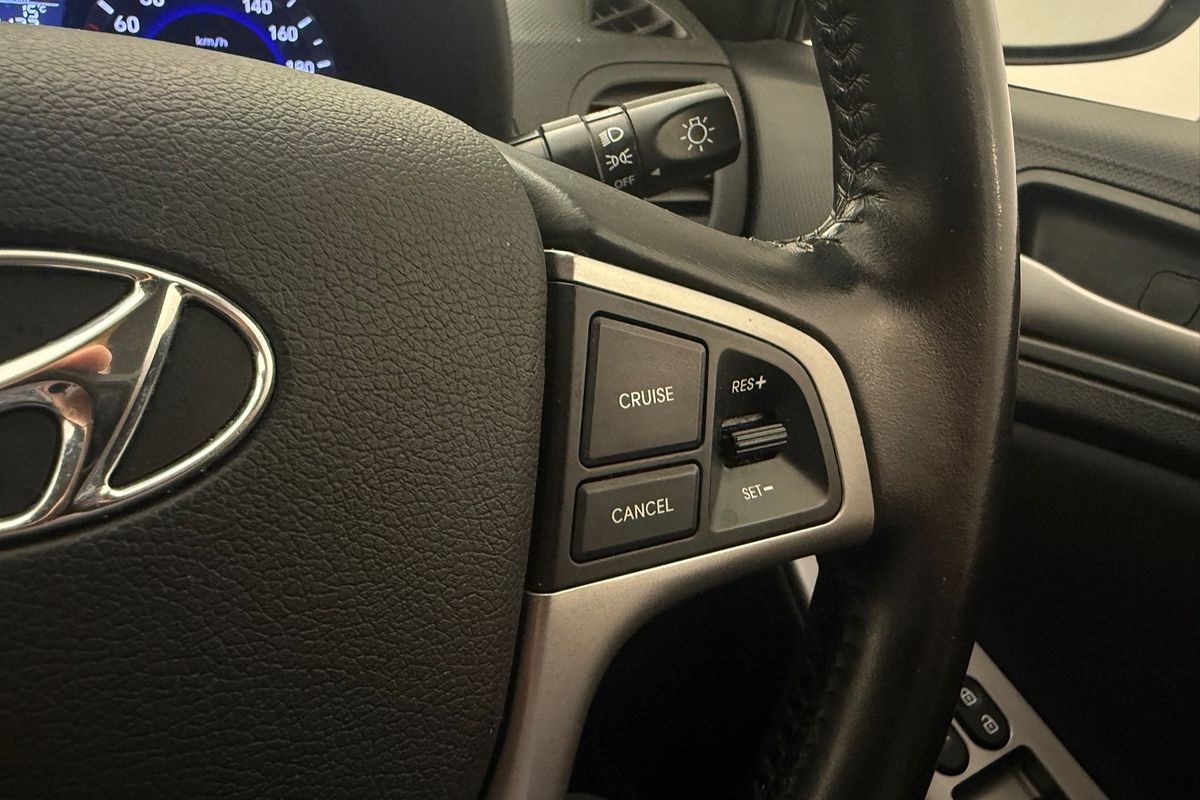 2018 Hyundai Accent Sport RB6