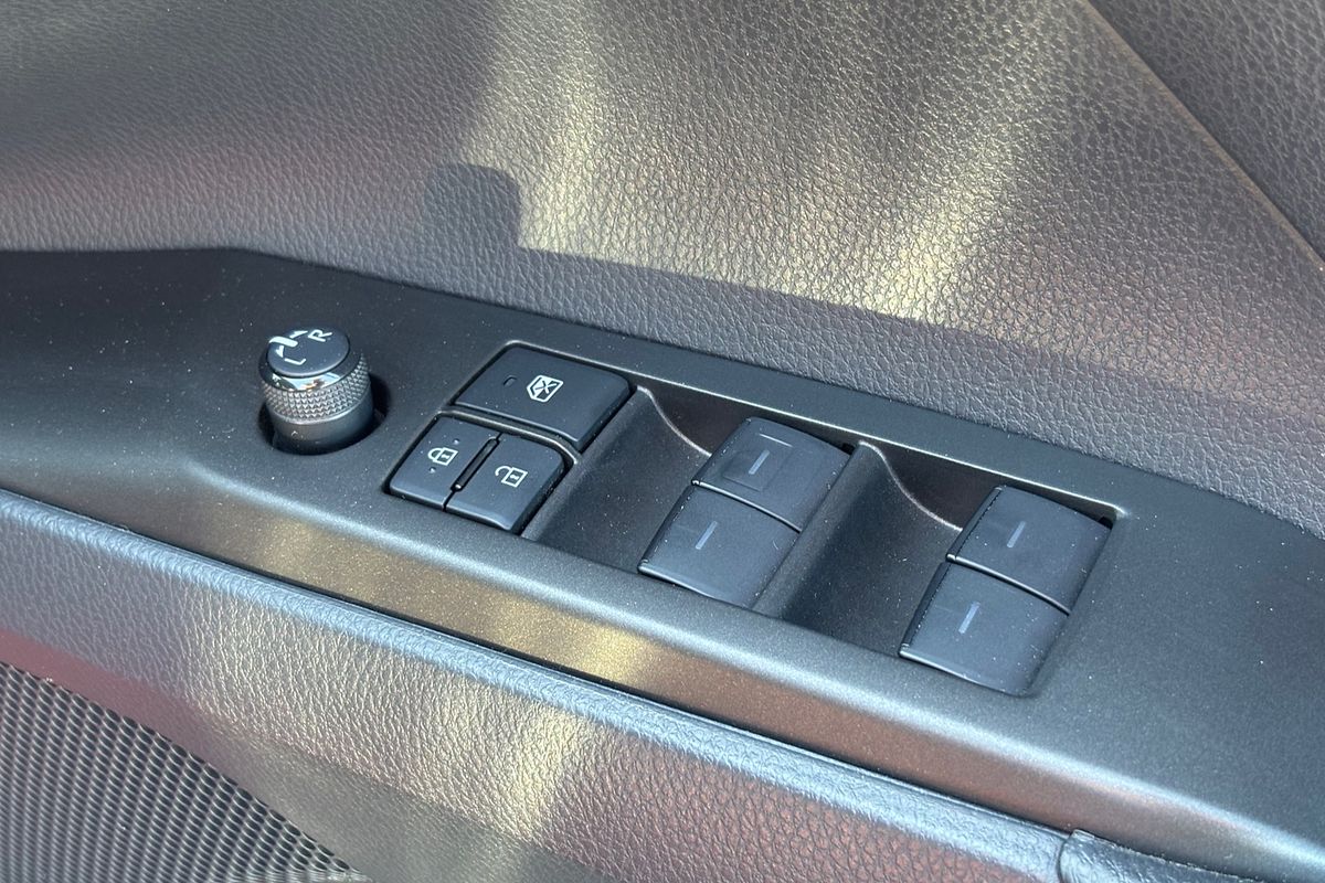 2024 Toyota Camry Ascent AXVH70R