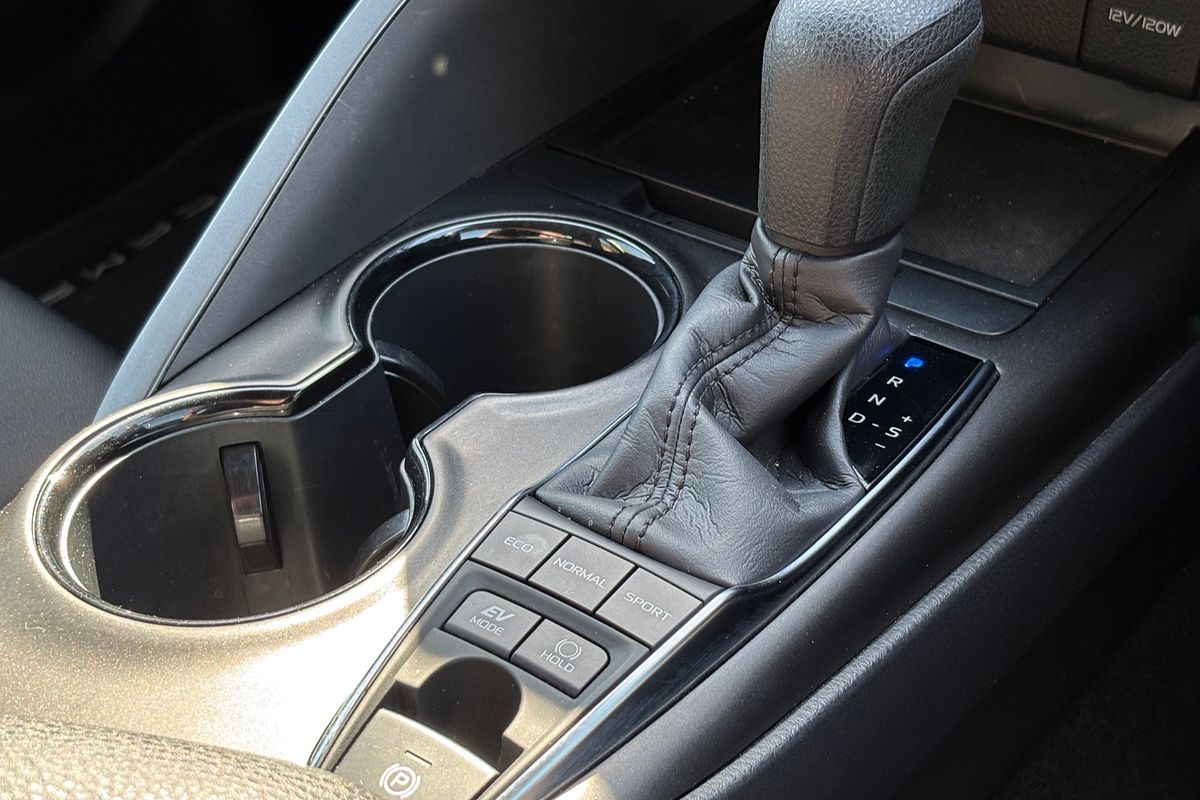 2024 Toyota Camry Ascent AXVH70R