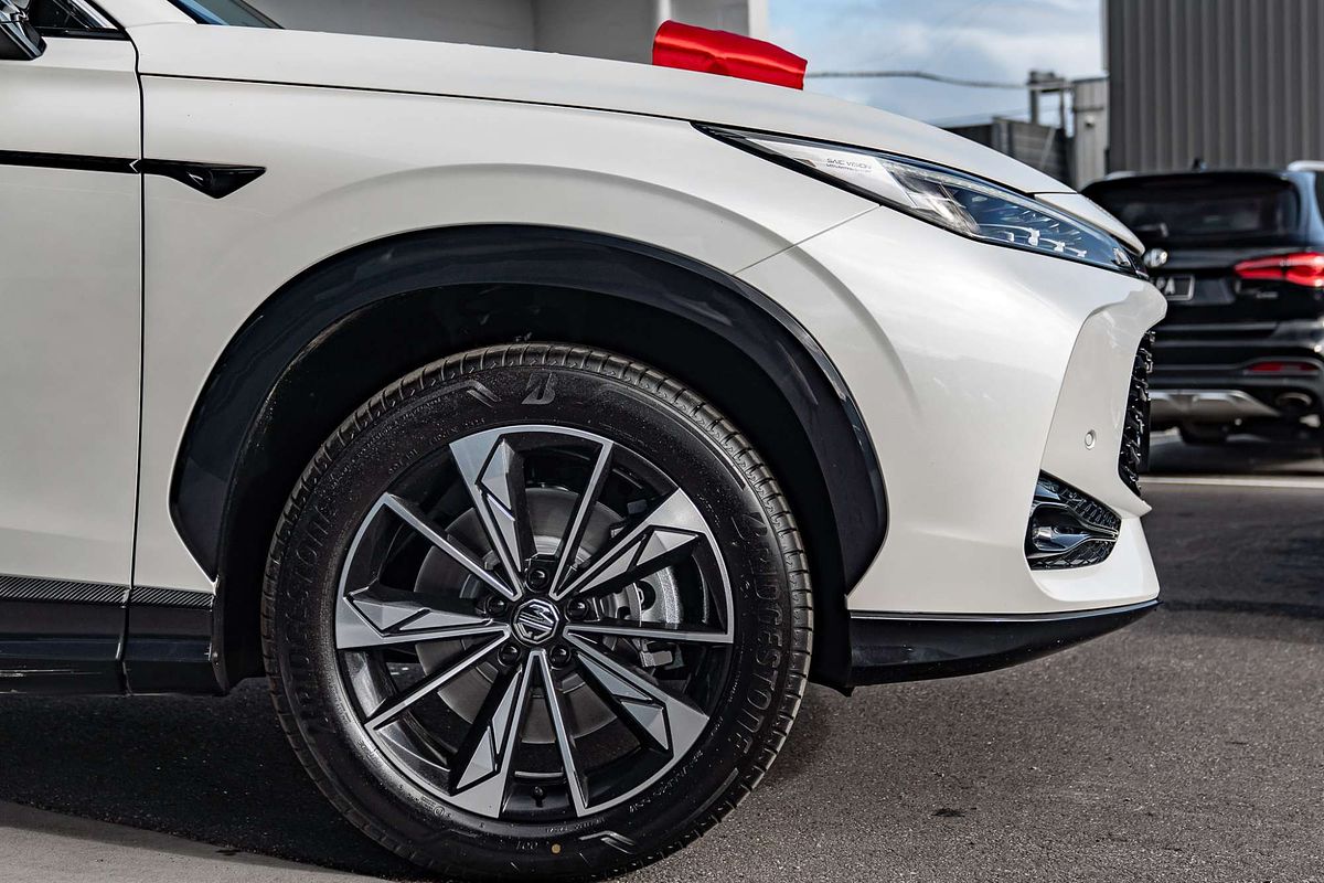 2025 MG HS Hybrid+ Essence AS33H