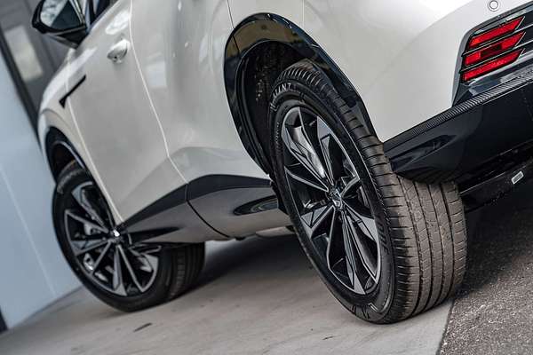 2025 MG HS Hybrid+ Essence AS33H