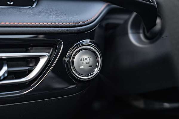 2025 MG HS Hybrid+ Essence AS33H