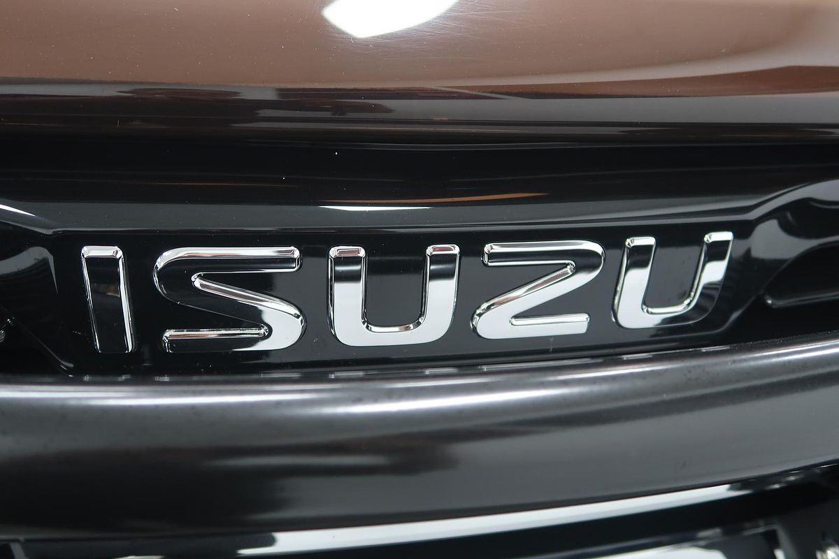 2020 Isuzu MU-X LS-T