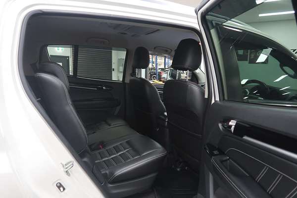 2020 Isuzu MU-X LS-T