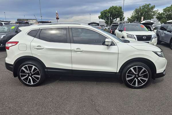 2015 Nissan QASHQAI Ti J11