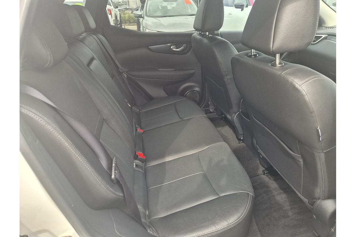 2015 Nissan QASHQAI Ti J11